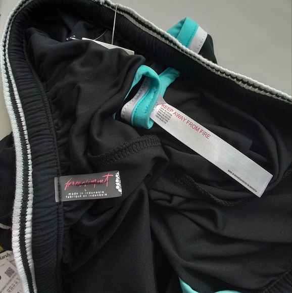 NEWVFree People Movement Black Shorts - Picture 7 of 14